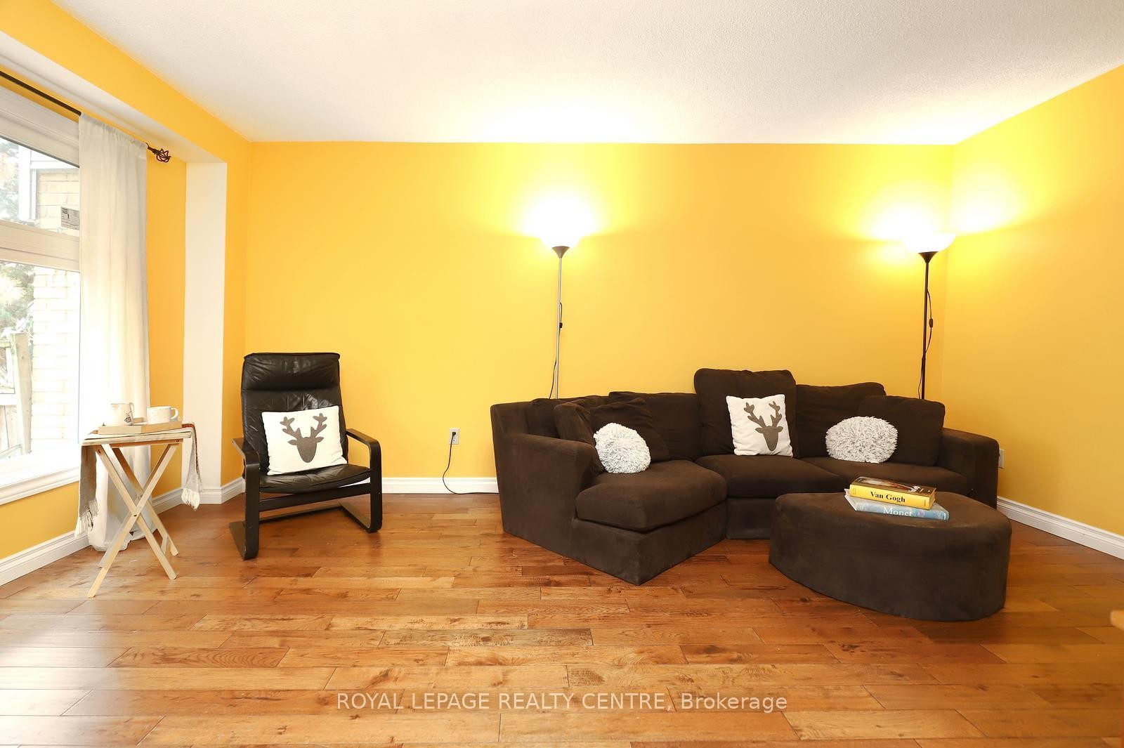 61-1214 Kirstie Court, Oakville, ON - Indoor