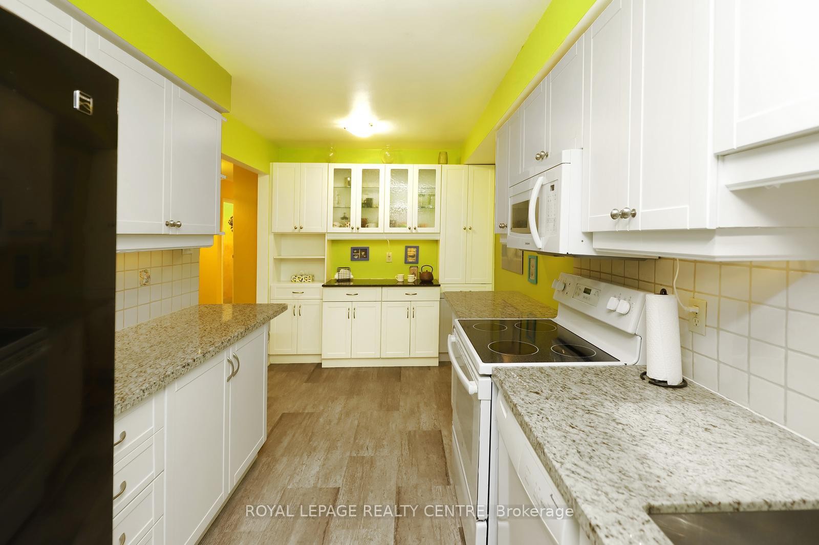 61-1214 Kirstie Court, Oakville, ON - Indoor Photo Showing Kitchen