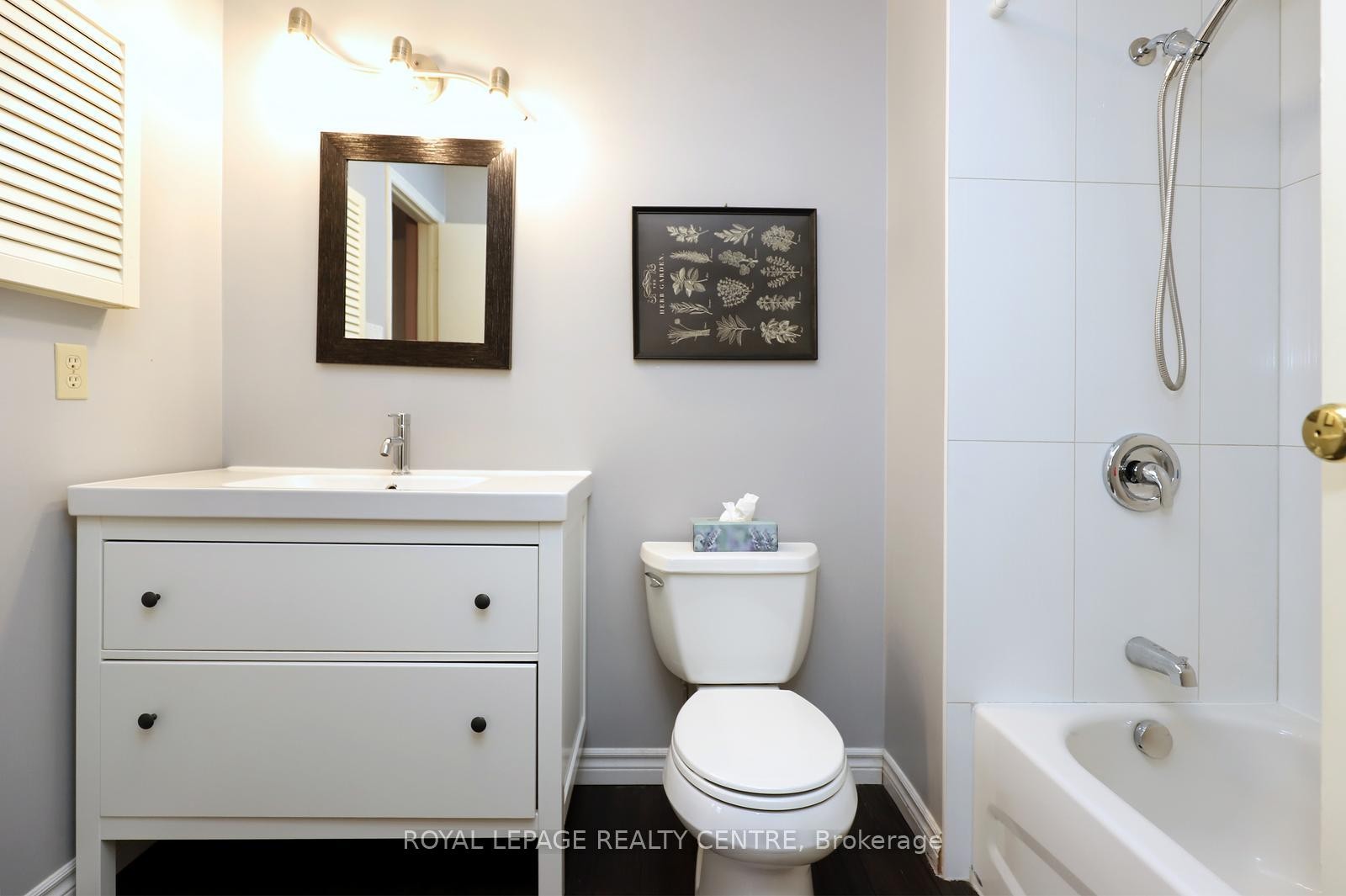 61-1214 Kirstie Court, Oakville, ON - Indoor Photo Showing Bathroom