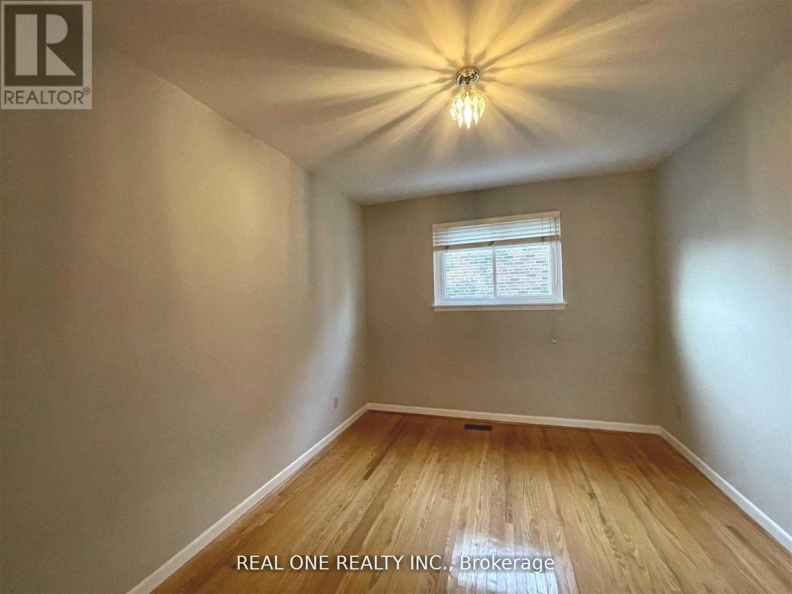 17 Valleycrest Avenue, Markham, ON - Indoor Photo Showing Other Room