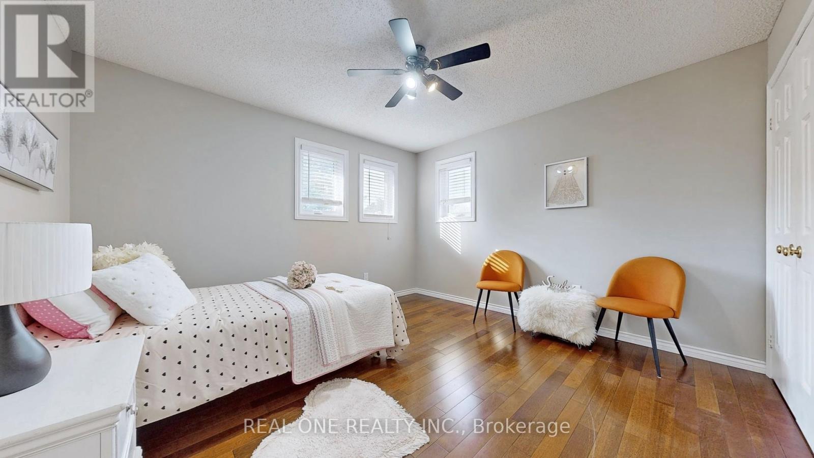 35 Aitken Circle, Markham, ON - Indoor Photo Showing Bedroom