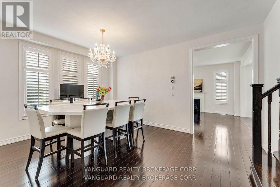 75 Treetops Boulevard, New Tecumseth, ON - Indoor Photo Showing Dining Room