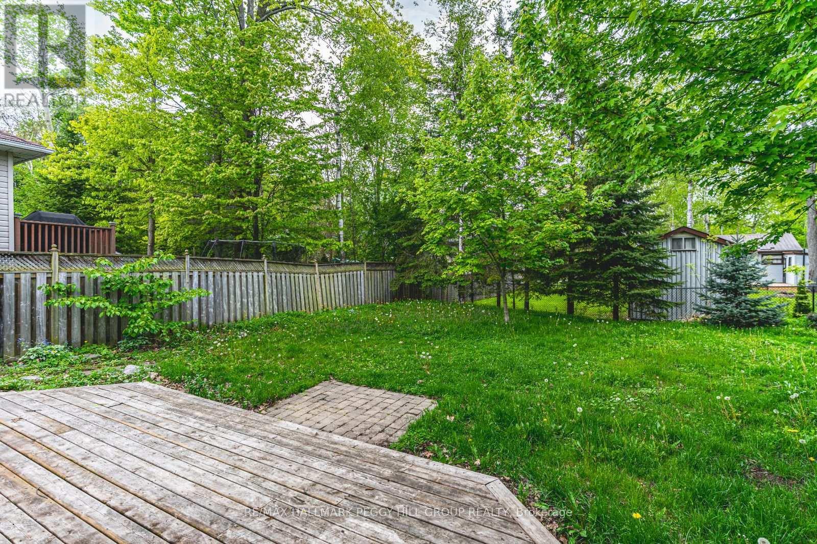 Upper - 32 54Th Street S, Wasaga Beach, ON - Outdoor With Deck Patio Veranda