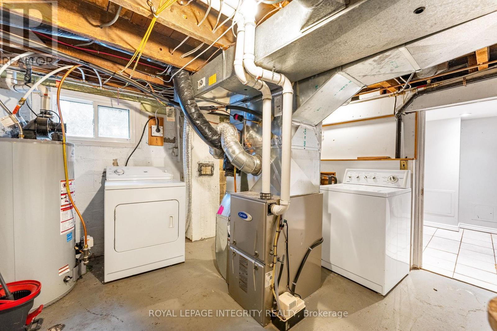 166 Prince Albert Street, Ottawa, ON - Indoor Photo Showing Laundry Room