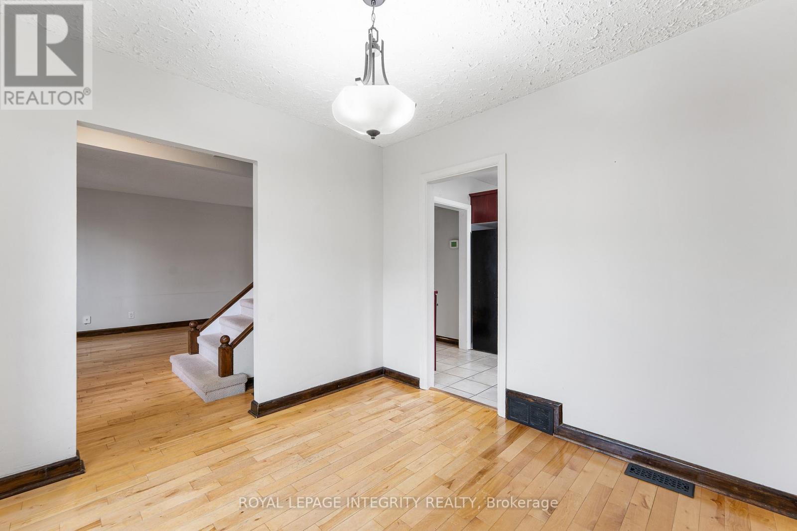 166 Prince Albert Street, Ottawa, ON - Indoor Photo Showing Other Room