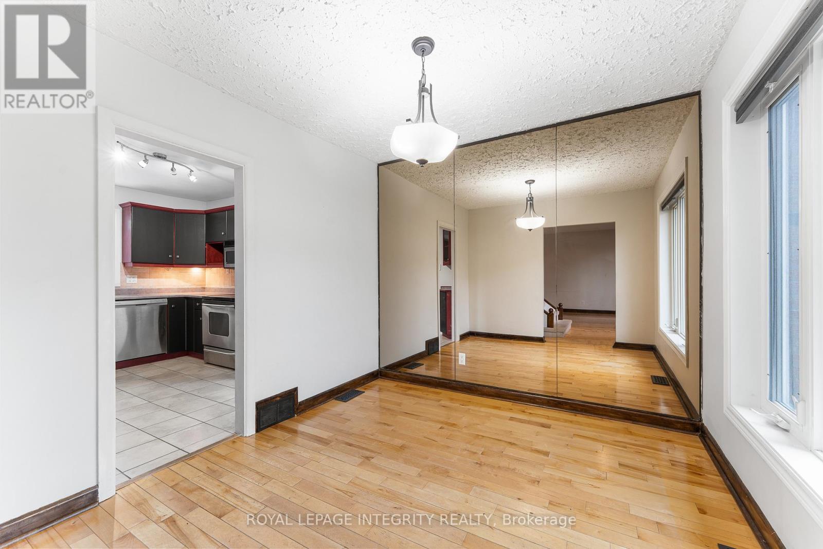 166 Prince Albert Street, Ottawa, ON - Indoor Photo Showing Other Room