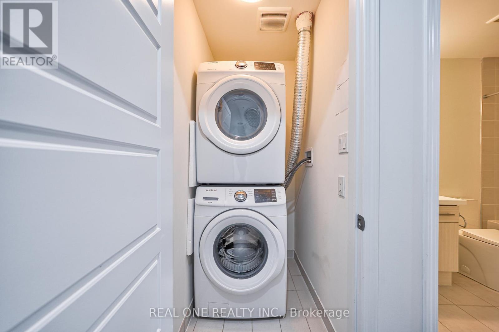 3073 George Savage Avenue, Oakville, ON - Indoor Photo Showing Laundry Room