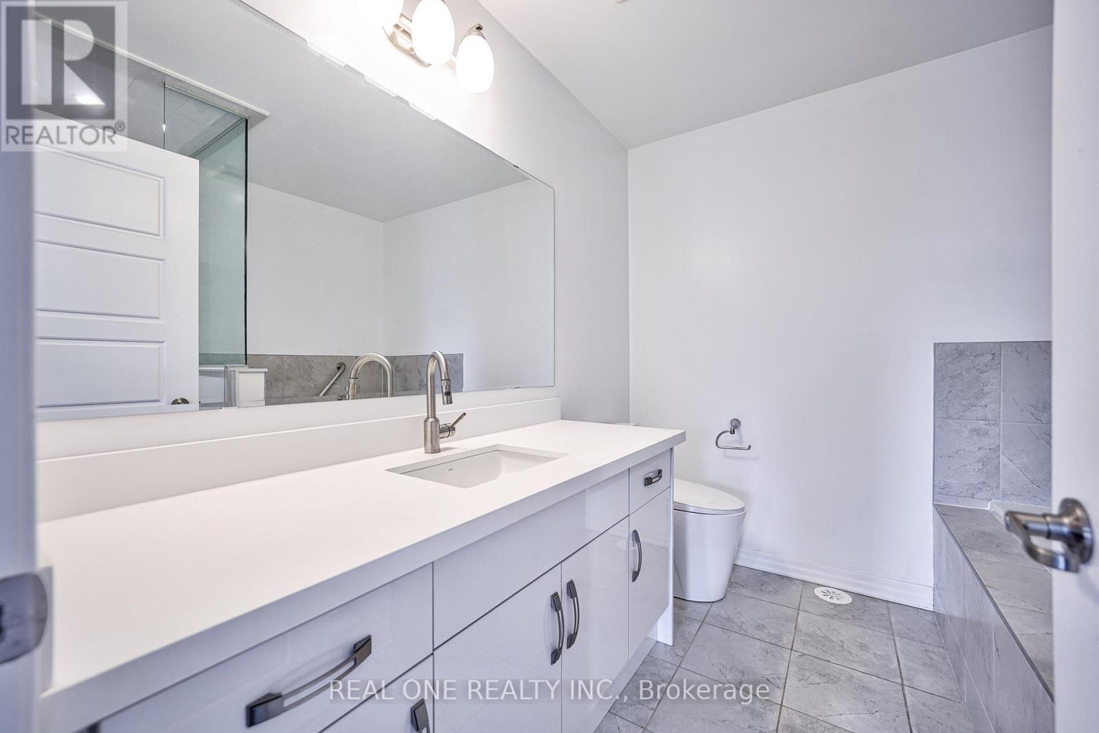 3073 George Savage Avenue, Oakville, ON - Indoor Photo Showing Bathroom