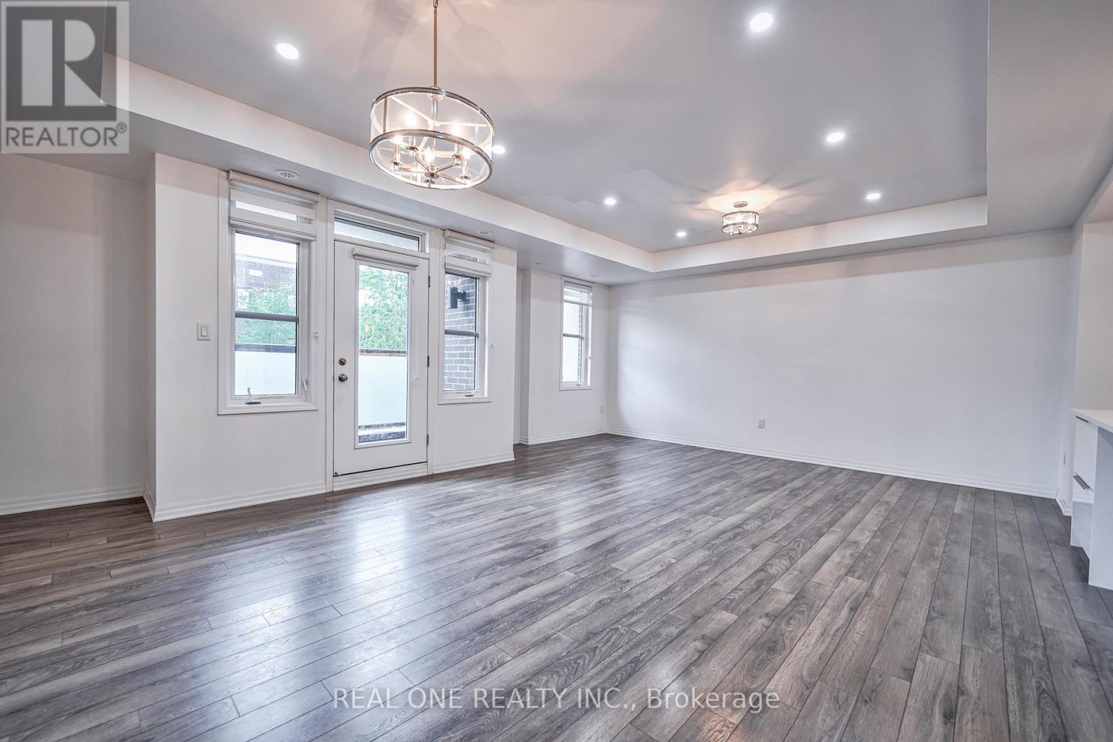 3073 George Savage Avenue, Oakville, ON - Indoor Photo Showing Other Room