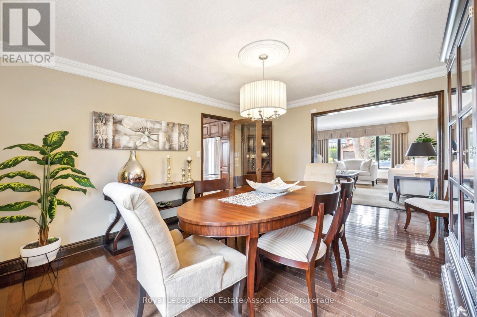 1702 Carrington Road, Mississauga, ON - Indoor Photo Showing Dining Room