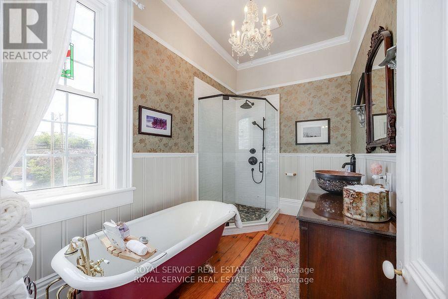 60 King Street W, Cavan Monaghan (Millbrook Village), ON - Indoor Photo Showing Bathroom