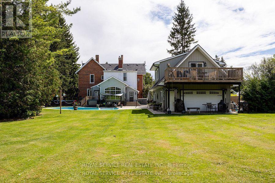 60 King Street W, Cavan Monaghan (Millbrook Village), ON - Outdoor With Deck Patio Veranda