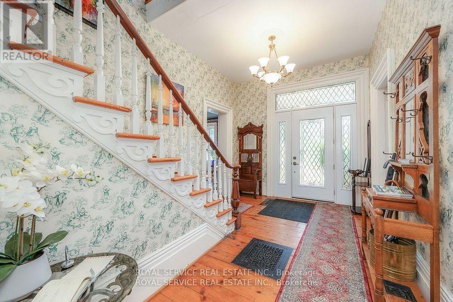 60 King Street W, Cavan Monaghan (Millbrook Village), ON - Indoor Photo Showing Other Room