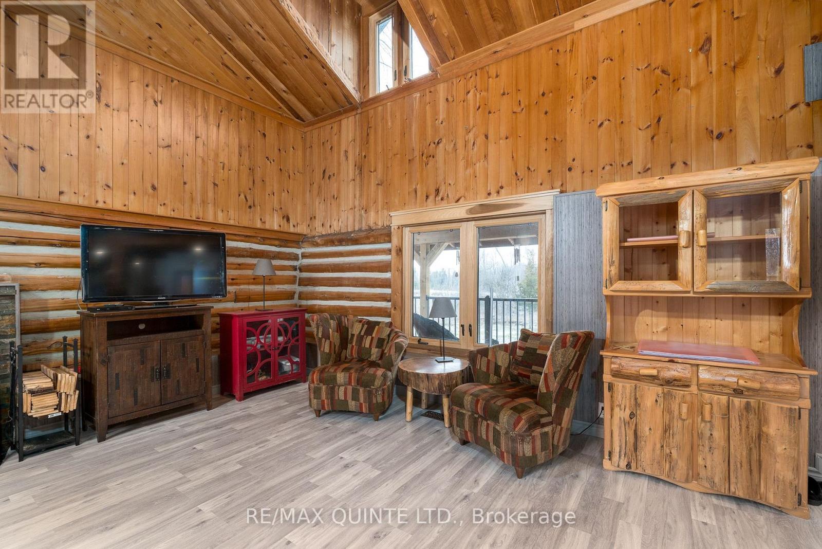 20 Thompson Road, Centre Hastings, ON - Indoor