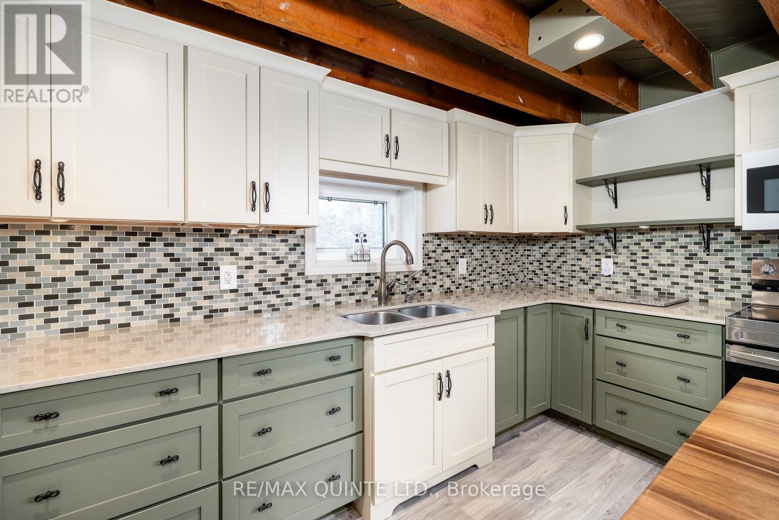 20 Thompson Road, Centre Hastings, ON - Indoor Photo Showing Kitchen With Double Sink With Upgraded Kitchen