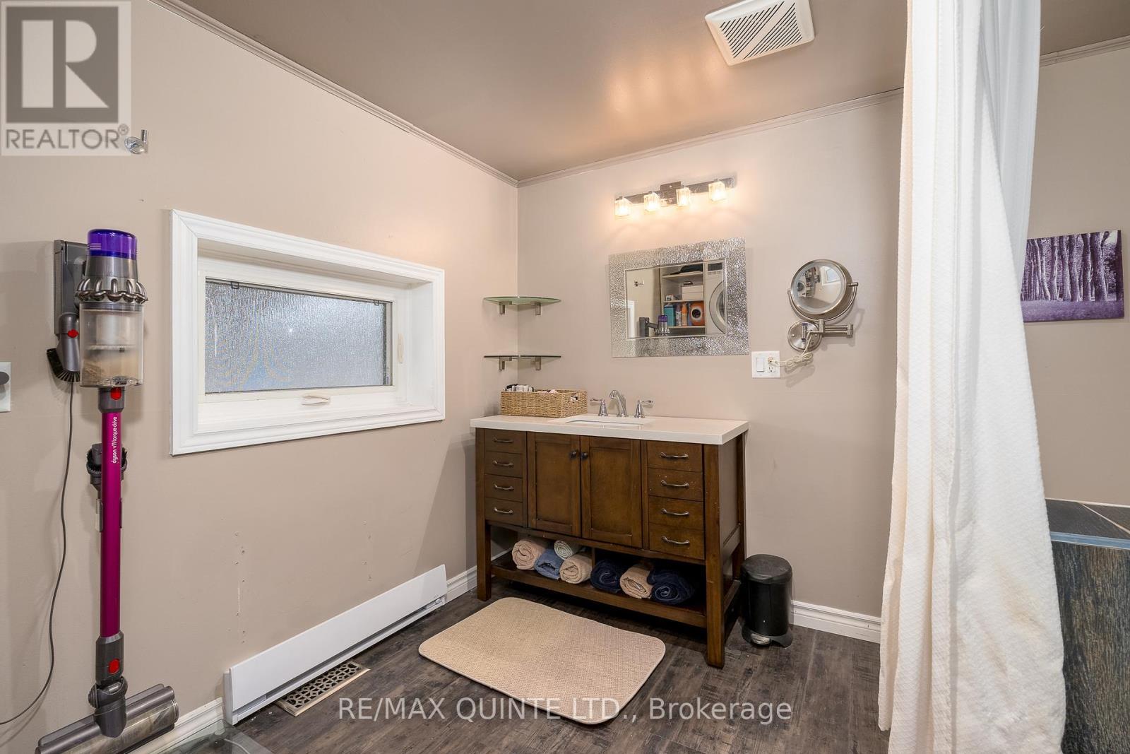 20 Thompson Road, Centre Hastings, ON - Indoor Photo Showing Other Room