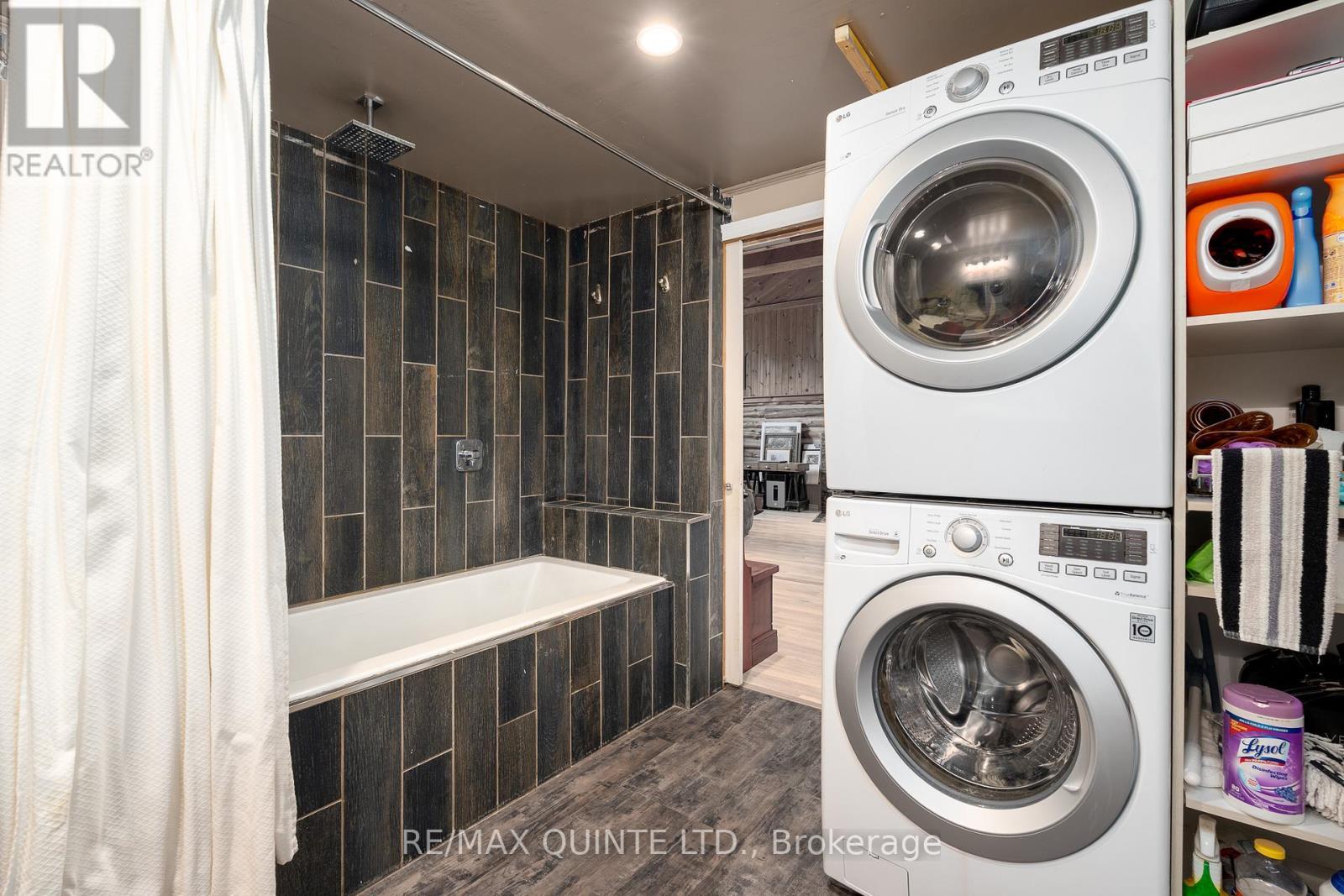 20 Thompson Road, Centre Hastings, ON - Indoor Photo Showing Laundry Room