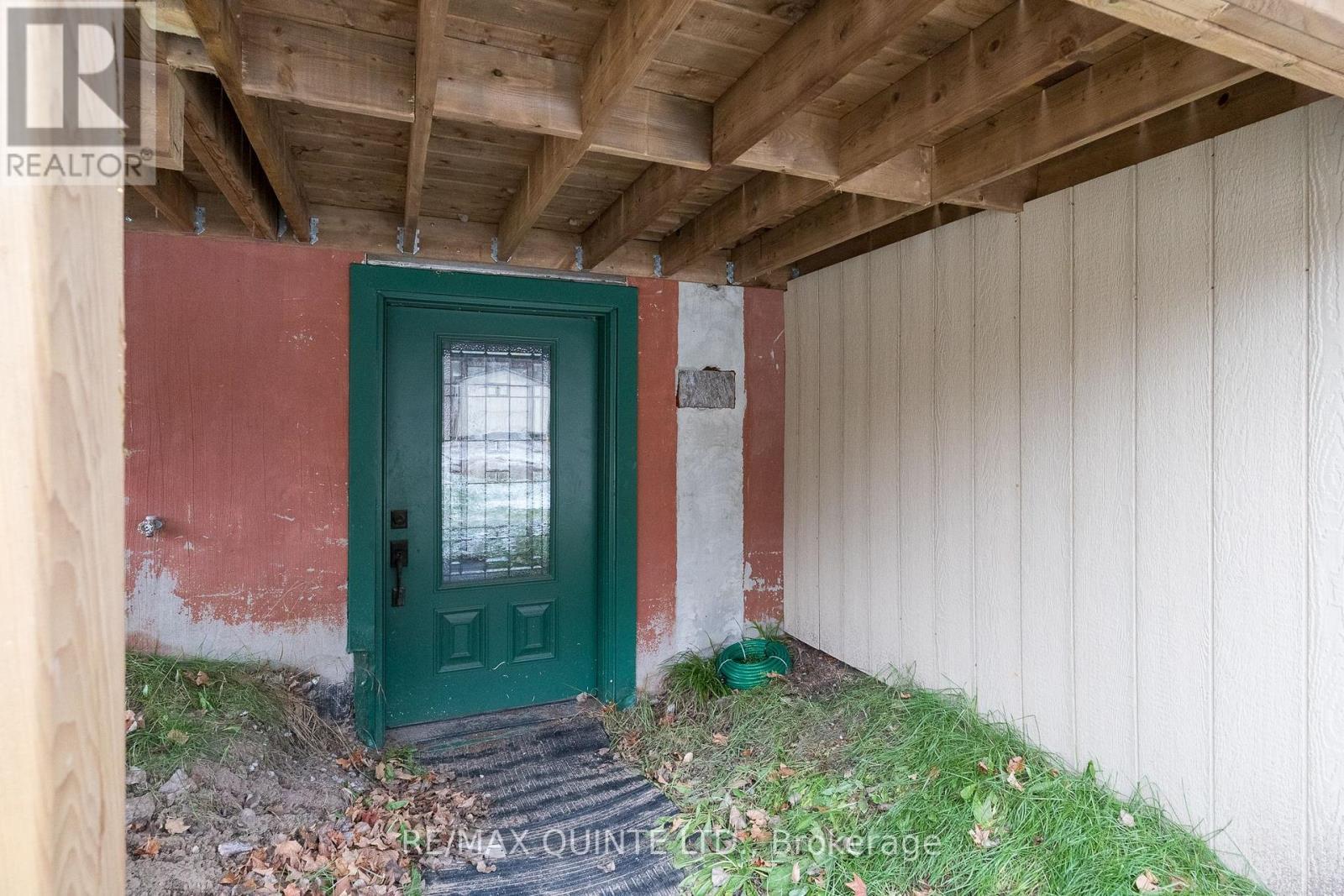 20 Thompson Road, Centre Hastings, ON - Indoor