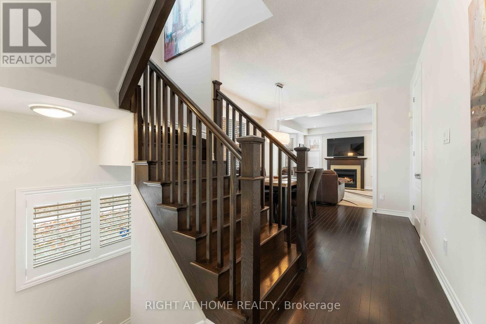 369 Autumnfield Street, Ottawa, ON - Indoor Photo Showing Other Room