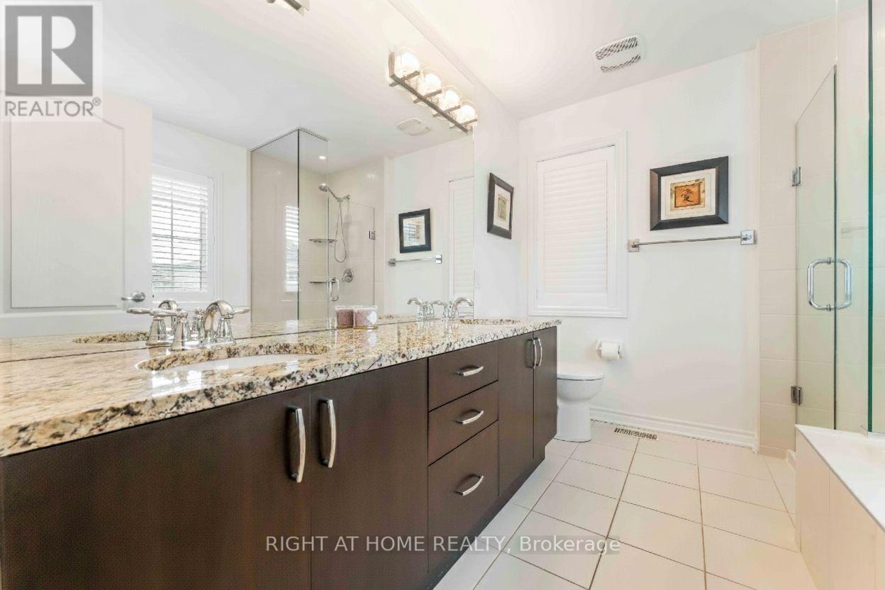 369 Autumnfield Street, Ottawa, ON - Indoor Photo Showing Bathroom