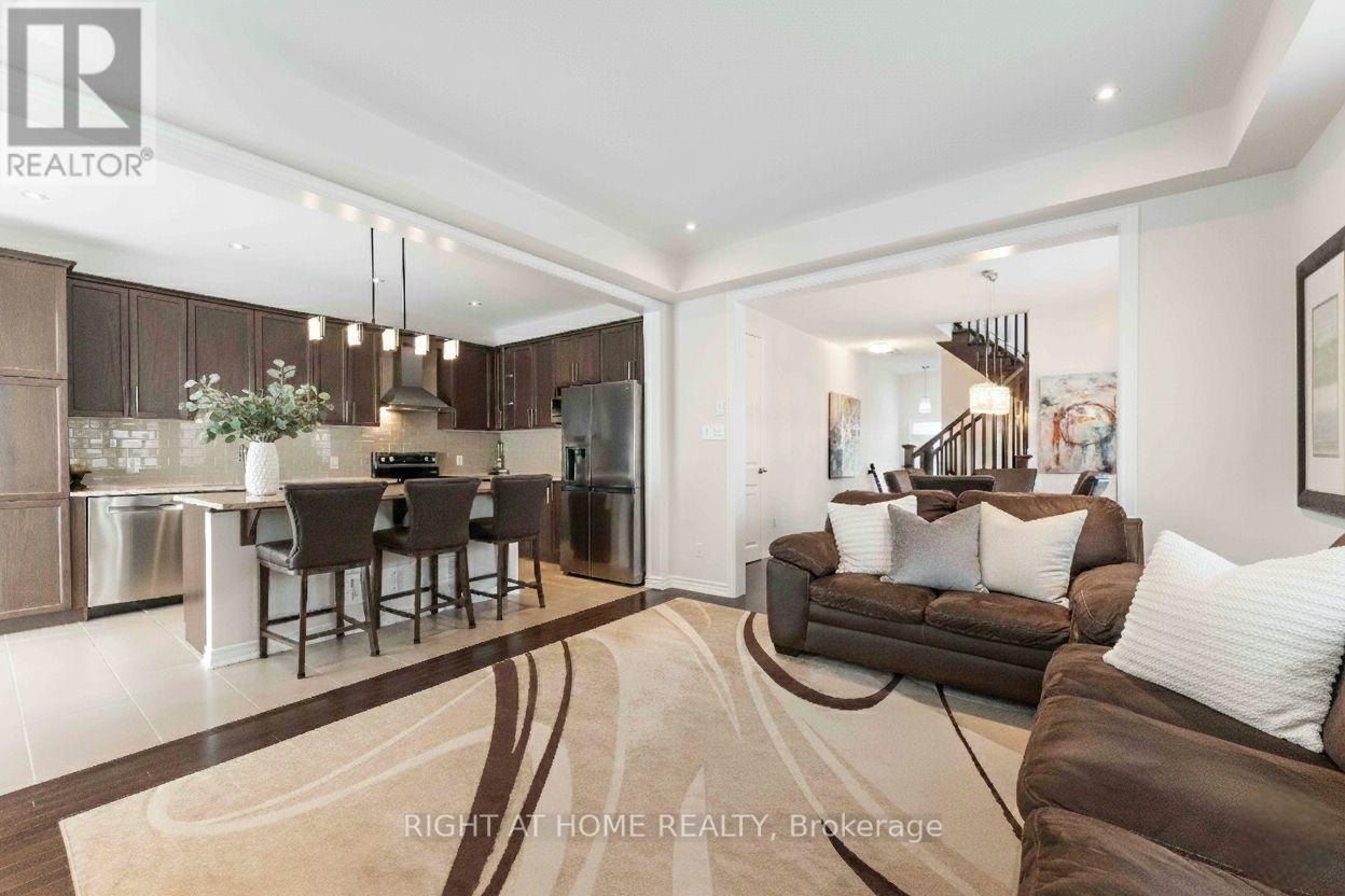 369 Autumnfield Street, Ottawa, ON - Indoor