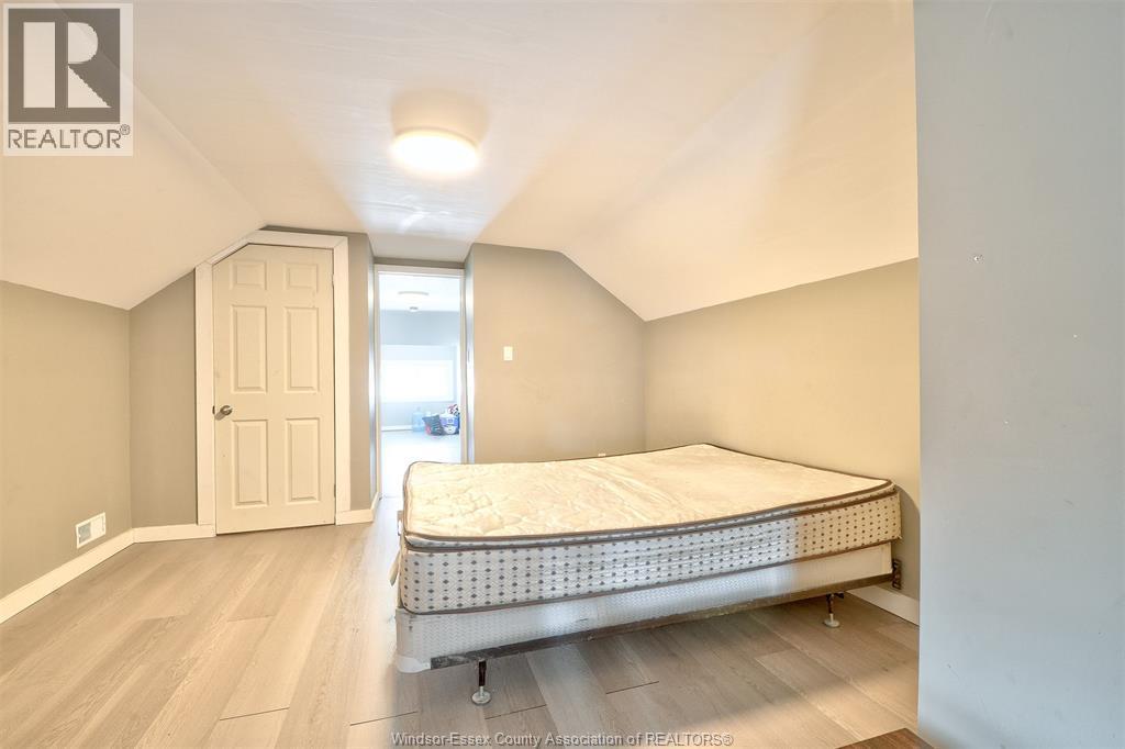 3264 Baby Street, Windsor, ON - Indoor Photo Showing Bedroom