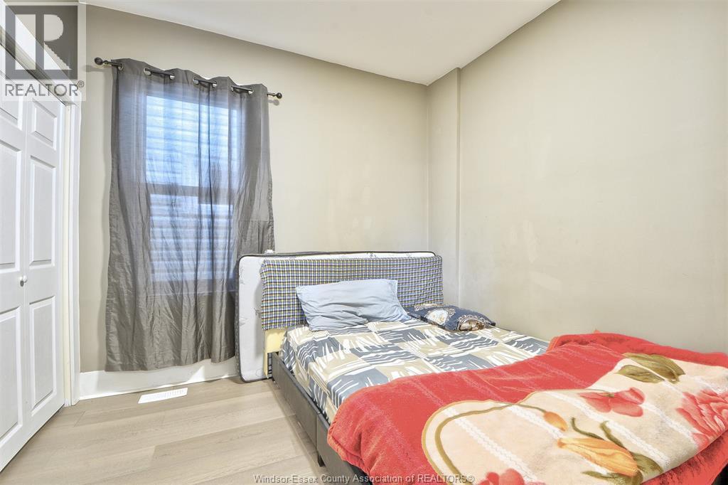 3264 Baby Street, Windsor, ON - Indoor Photo Showing Bedroom