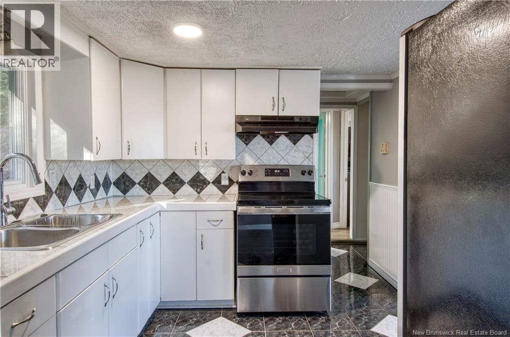 225 Woolastook Drive, Grand Bay-Westfield, NB - Indoor Photo Showing Kitchen With Double Sink