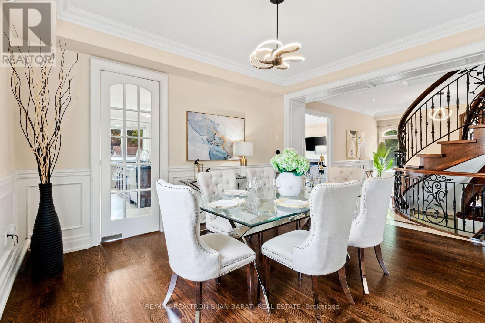 221 Elmwood Avenue, Toronto, ON - Indoor Photo Showing Dining Room
