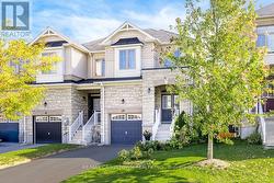 Private single driveway! -