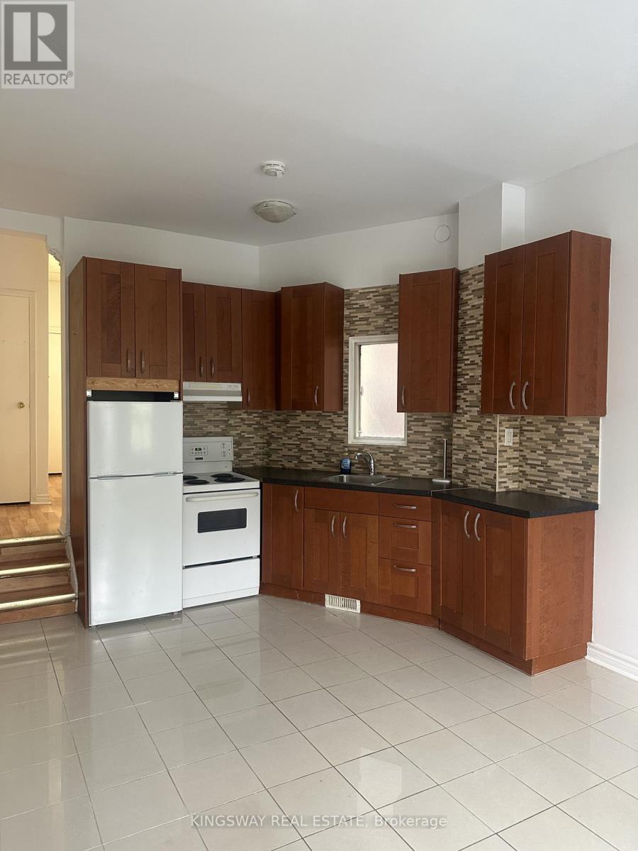 2B - 1504 Queen Street W, Toronto, ON - Indoor Photo Showing Kitchen