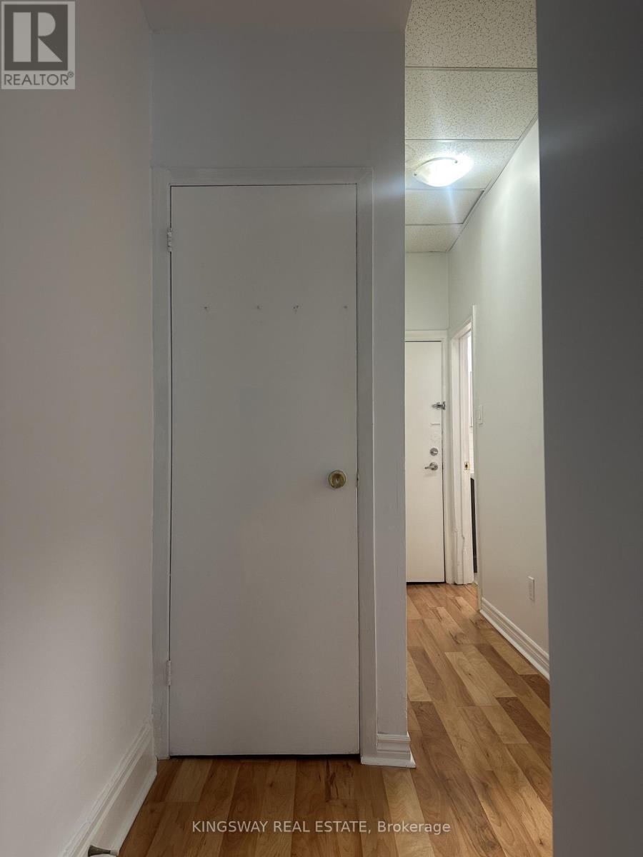 2B - 1504 Queen Street W, Toronto, ON - Indoor Photo Showing Other Room