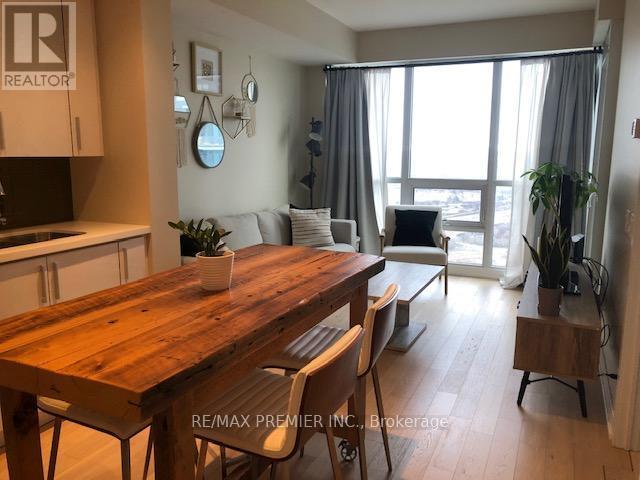 4210 - 2212 Lake Shore Boulevard W, Toronto, ON - Indoor