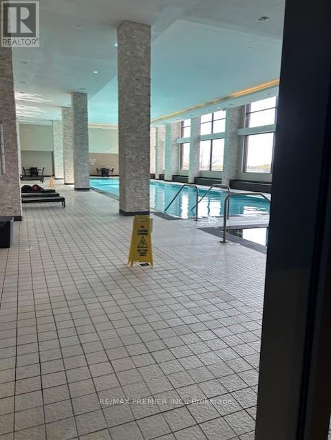 4210 - 2212 Lake Shore Boulevard W, Toronto, ON - Indoor Photo Showing Other Room With In Ground Pool