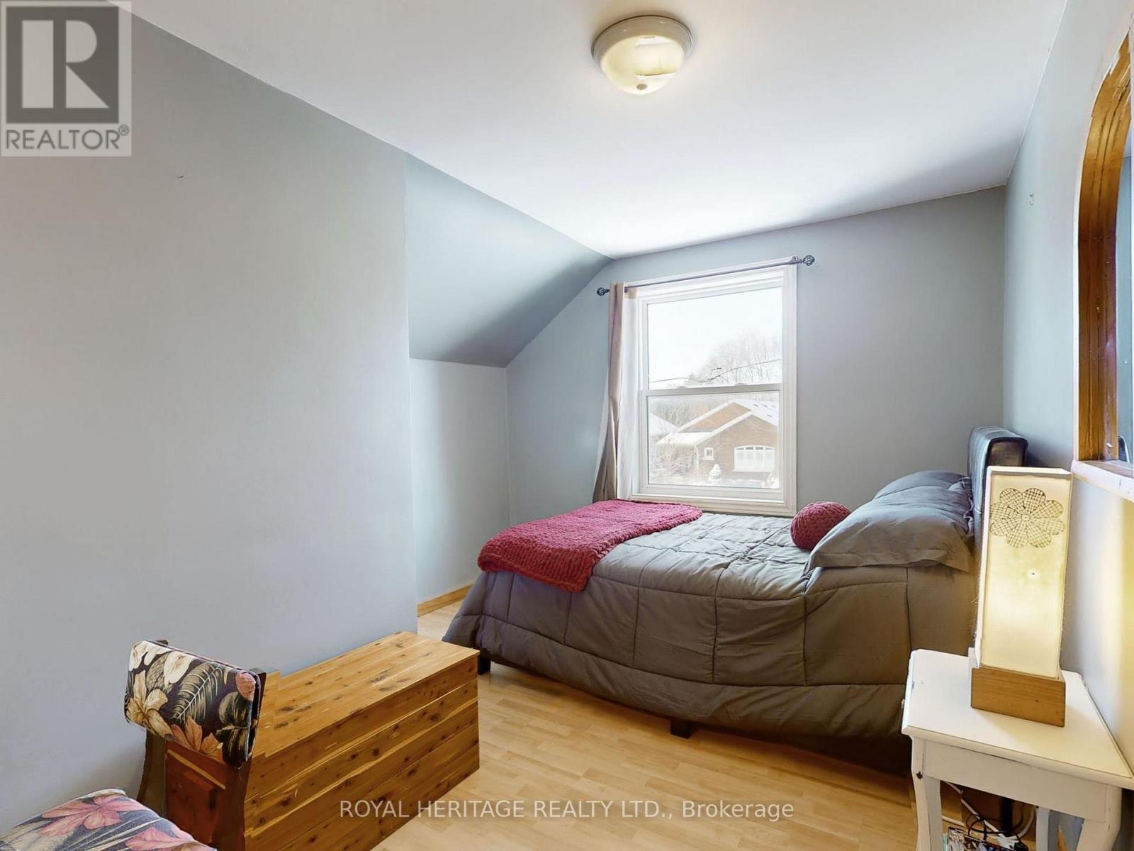 651 Somerville Avenue, Oshawa, ON - Indoor Photo Showing Bedroom