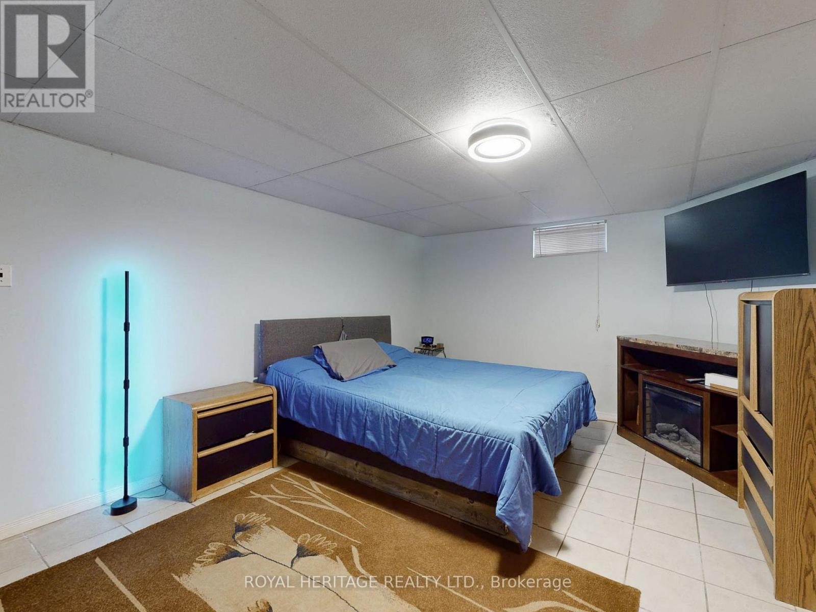 651 Somerville Avenue, Oshawa, ON - Indoor Photo Showing Bedroom