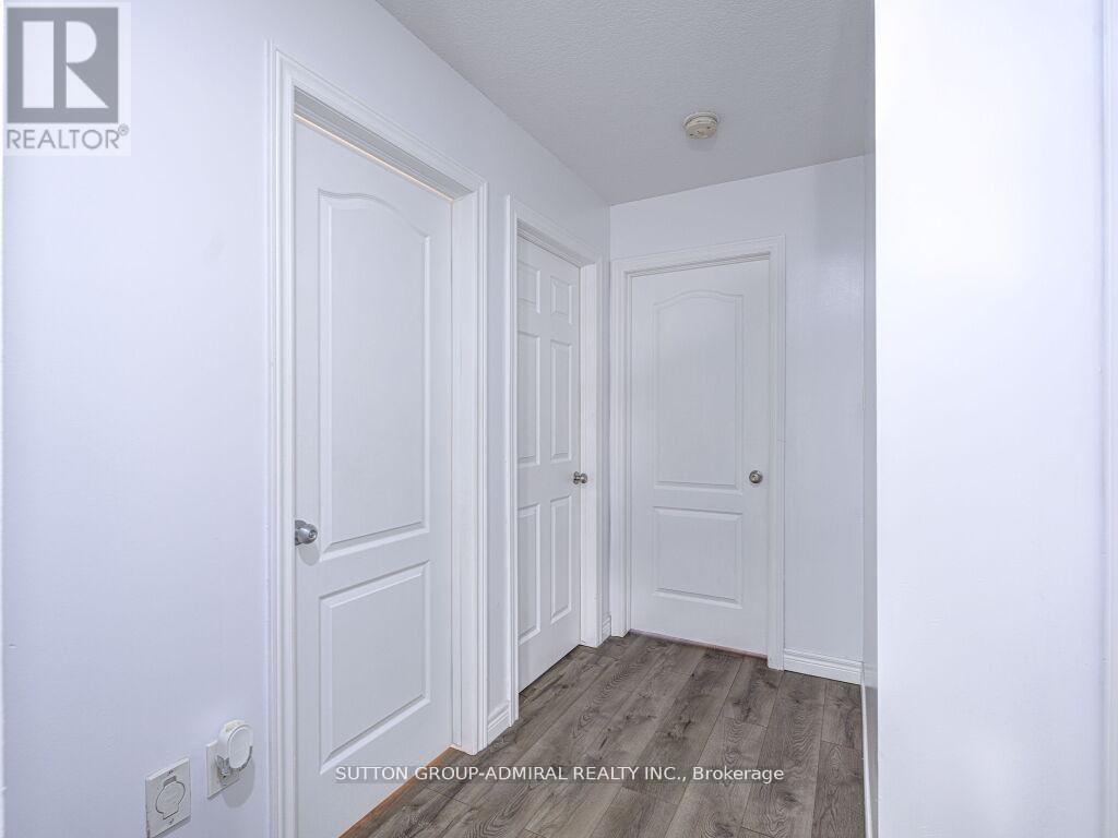 31 Palacebeach Trail, Hamilton, ON - Indoor Photo Showing Other Room