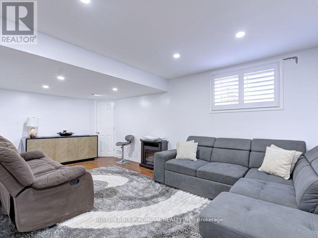 31 Palacebeach Trail, Hamilton, ON - Indoor