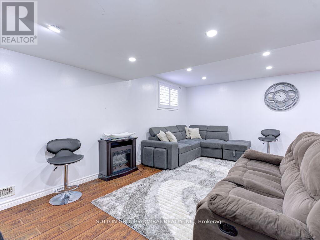 31 Palacebeach Trail, Hamilton, ON - Indoor