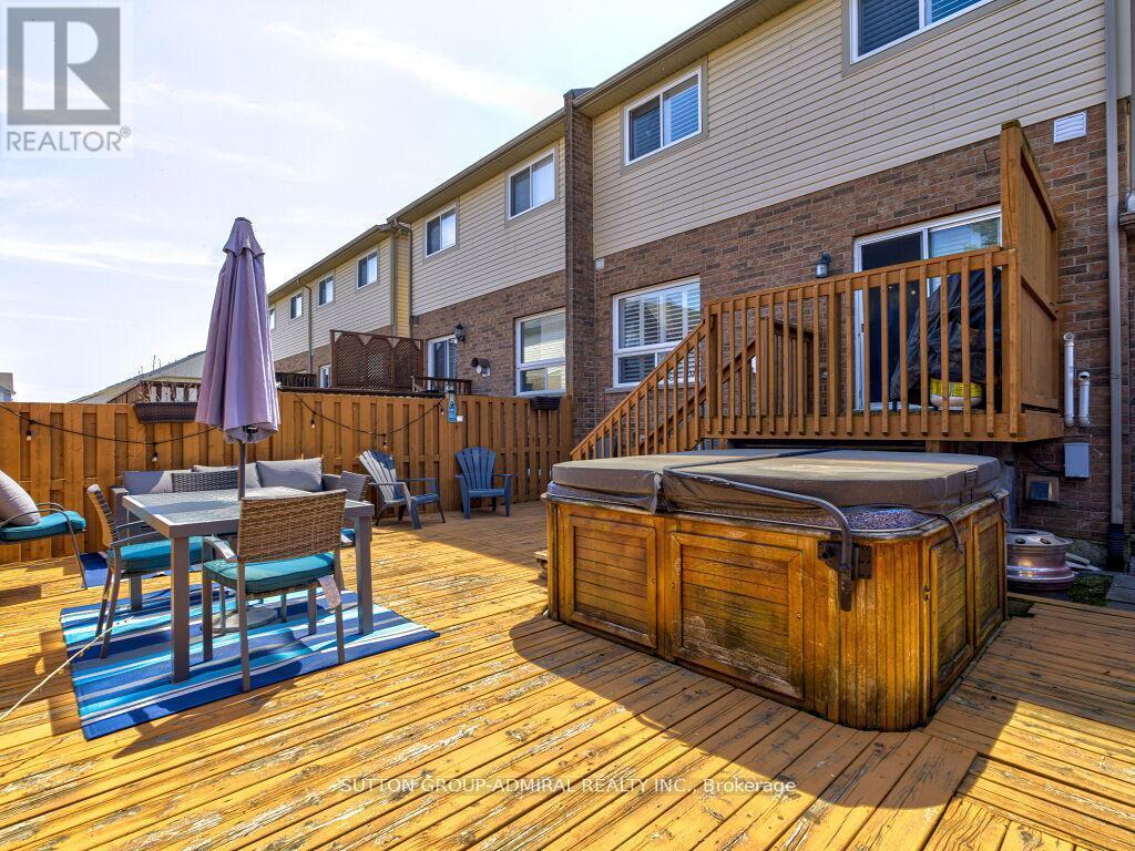 31 Palacebeach Trail, Hamilton, ON - Outdoor With Deck Patio Veranda With Exterior