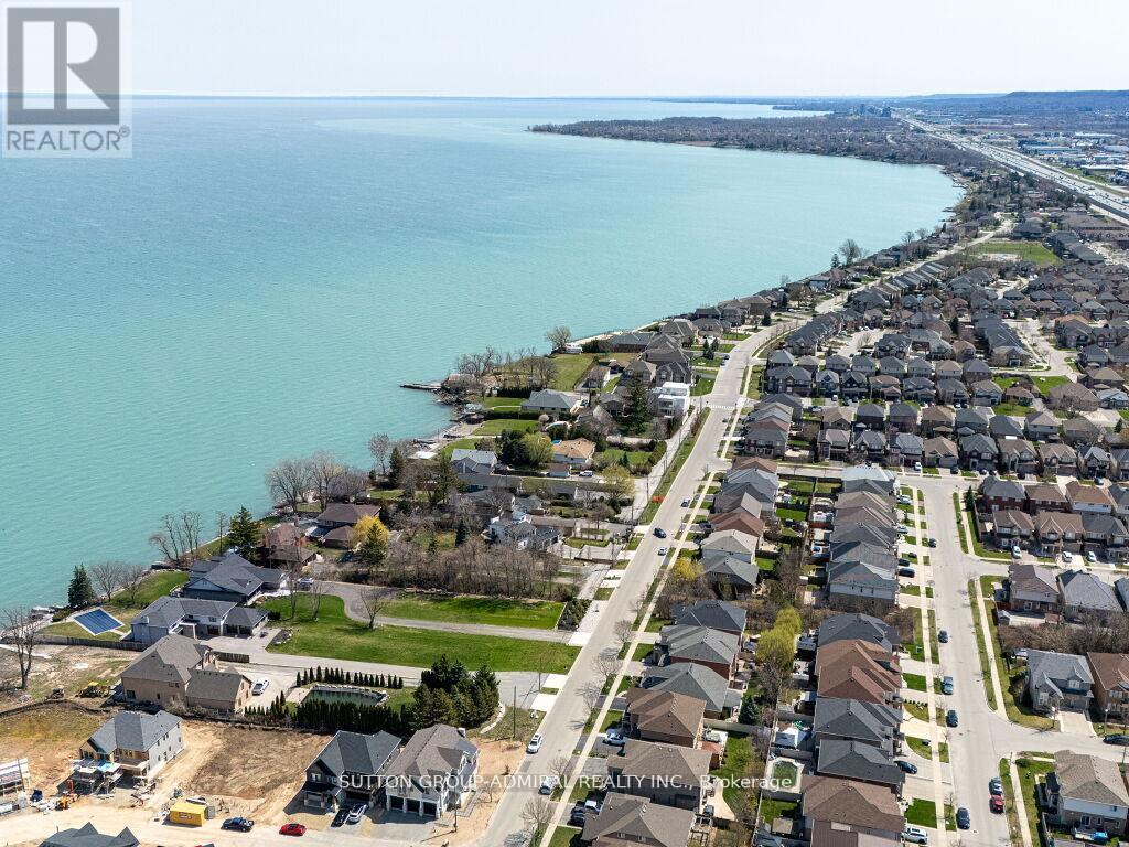 31 Palacebeach Trail, Hamilton, ON - Outdoor With Body Of Water With View