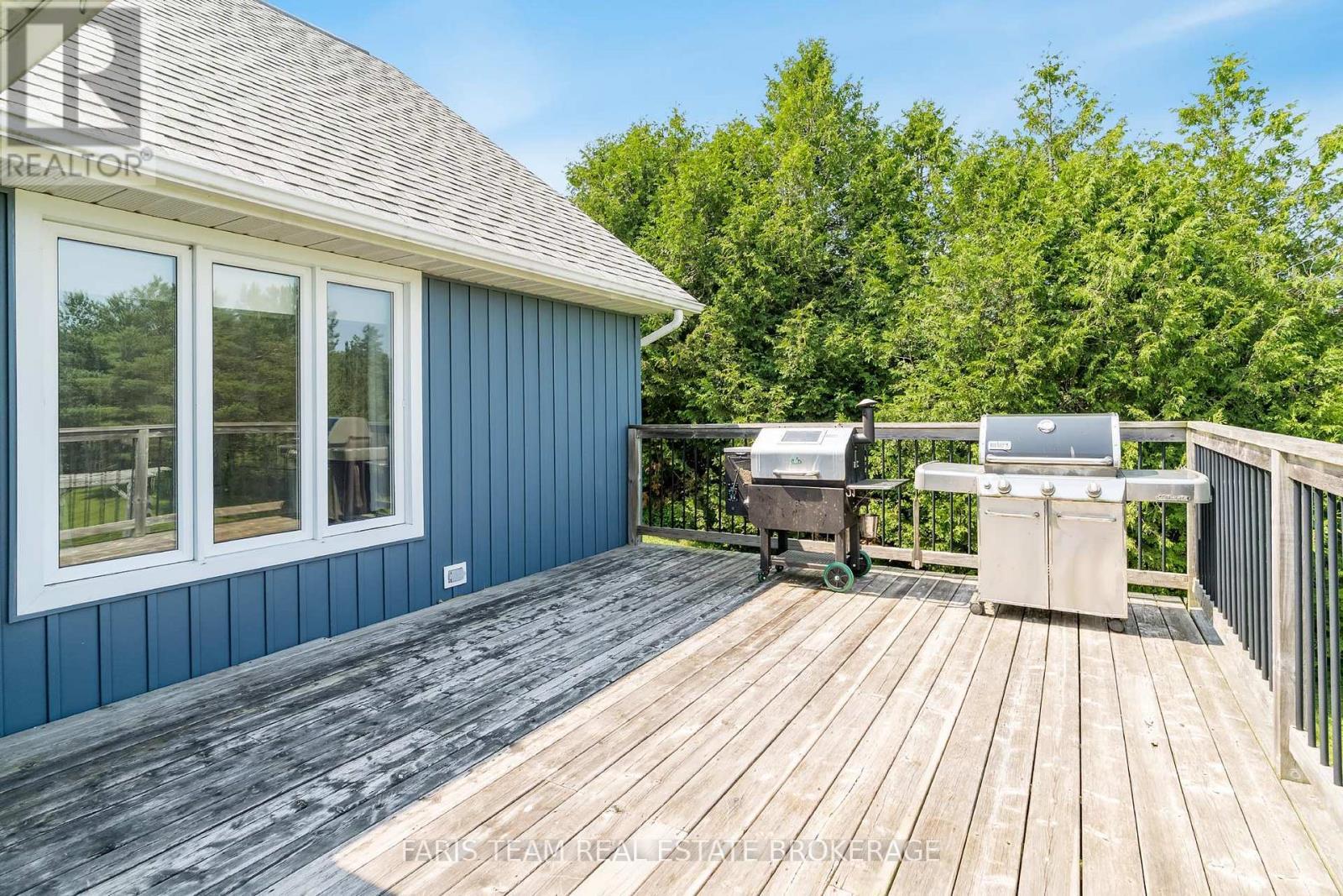 735519 West Back Line, West Grey, ON - Outdoor With Deck Patio Veranda With Exterior