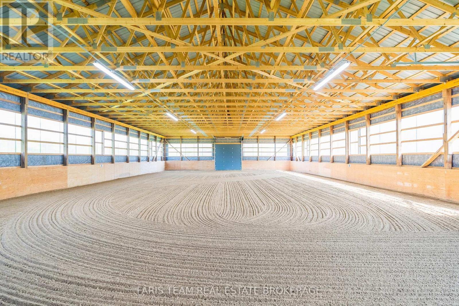 735519 West Back Line, West Grey, ON - Indoor Photo Showing Other Room