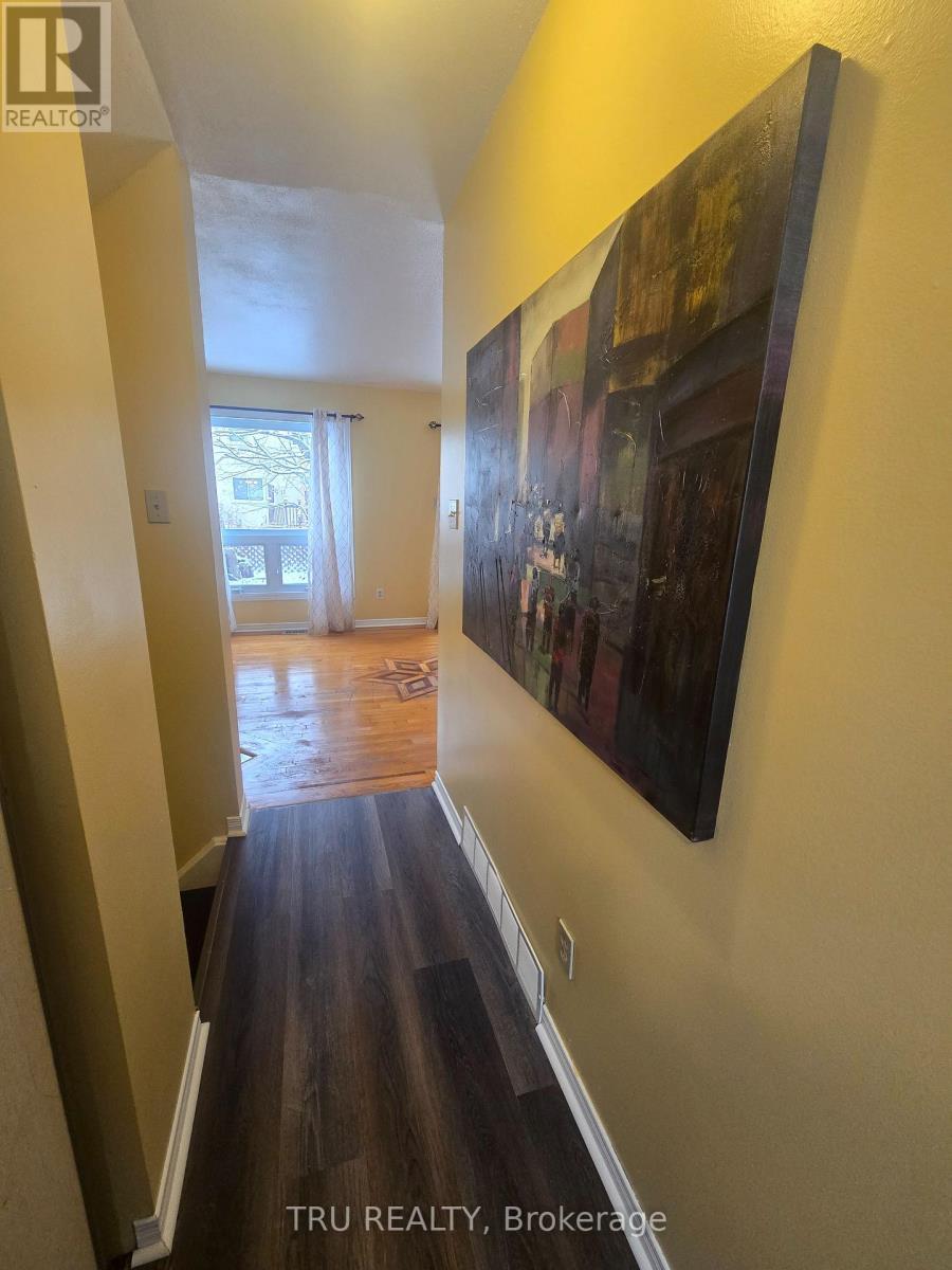 538 Seyton Drive, Ottawa, ON - Indoor Photo Showing Other Room