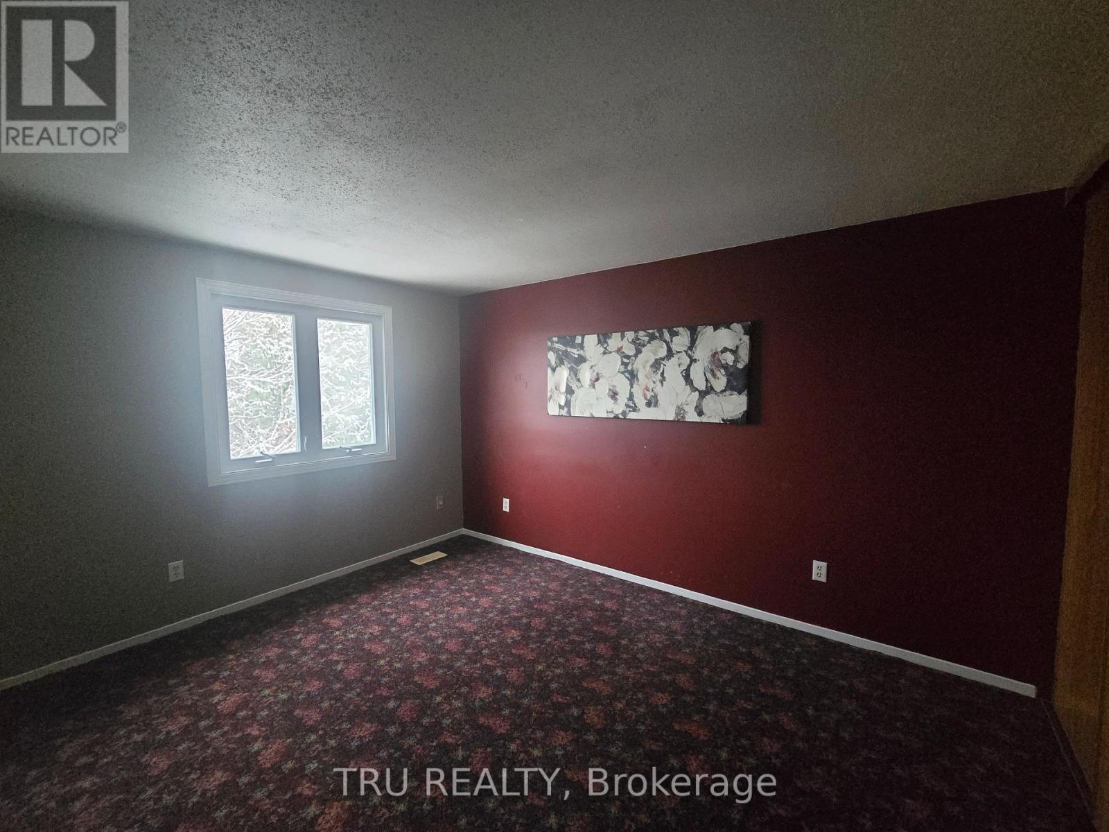 538 Seyton Drive, Ottawa, ON - Indoor Photo Showing Other Room