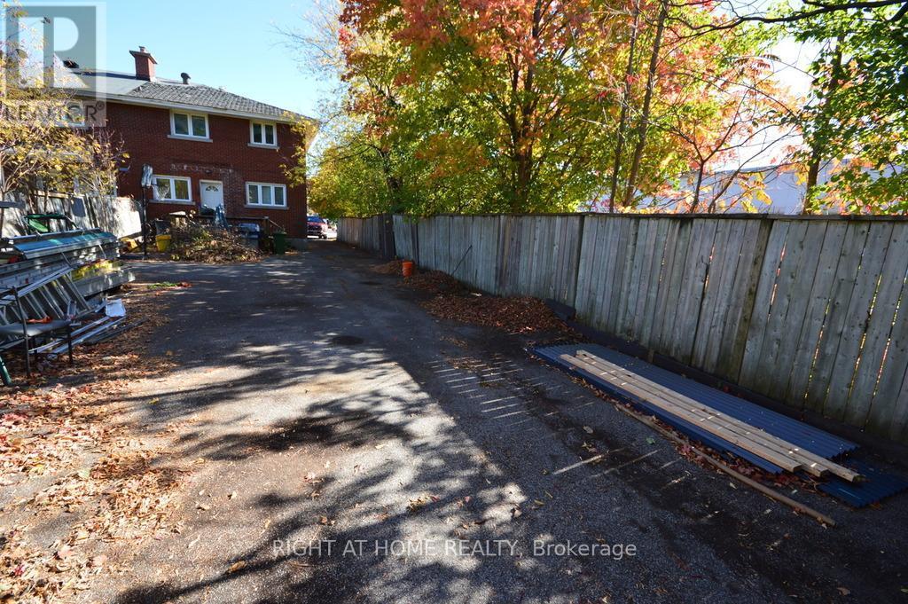348 Woodroffe Avenue, Ottawa, ON - Outdoor