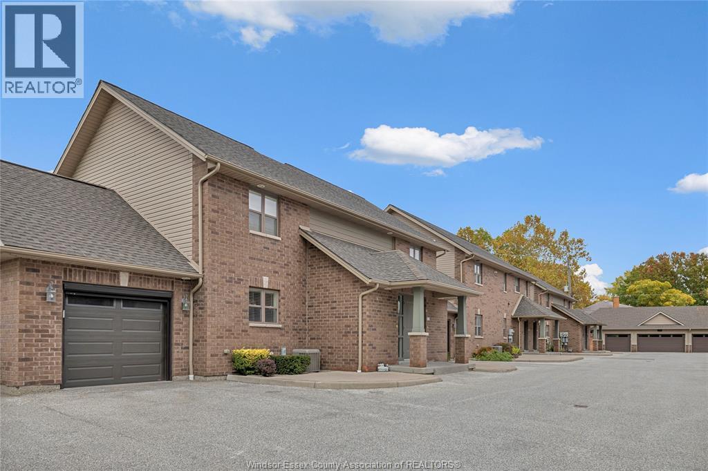 8475 Wyandotte Unit# 116, Windsor, ON - Outdoor