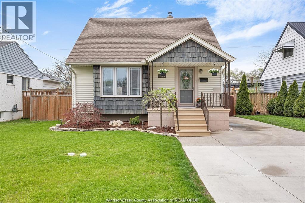 1634 Olive, Windsor, ON - Outdoor