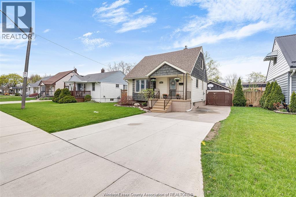 1634 Olive, Windsor, ON - Outdoor With Facade