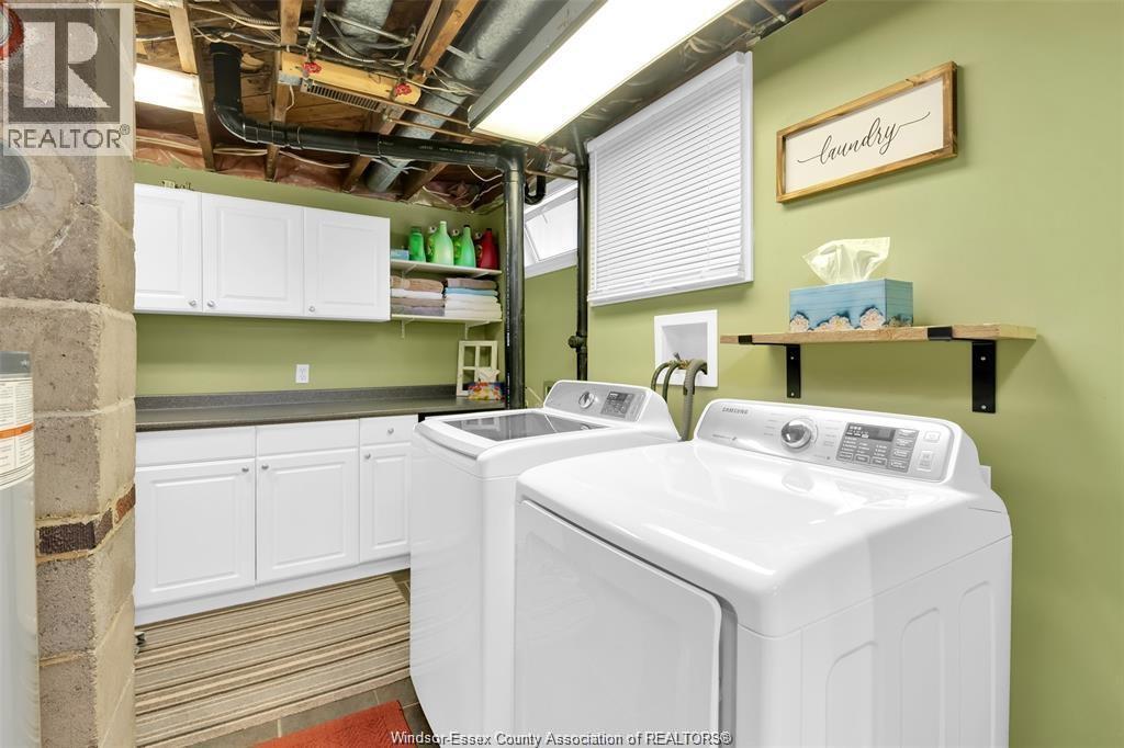 1634 Olive, Windsor, ON - Indoor Photo Showing Laundry Room